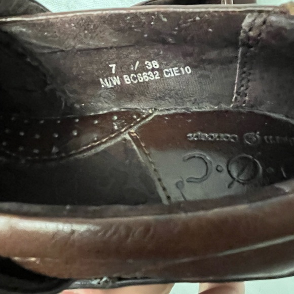 B.o.c. Brown Leather Clog - Picture 4 of 8